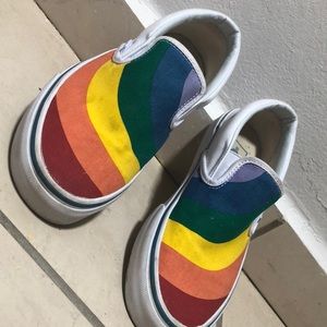 Rainbow Vans, 2018